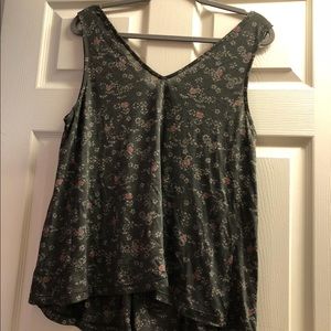 Old navy flower tank